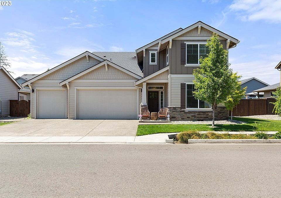1st image of 7902 NE 174th Ave