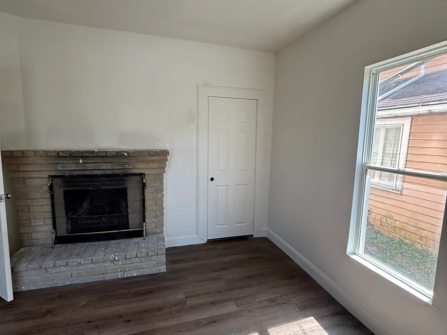 4 bed, 1512 sqft, $1,600 — Photo 2