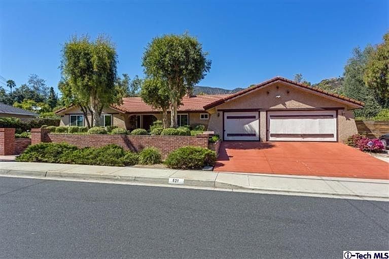 1st image of 621 Knight Way