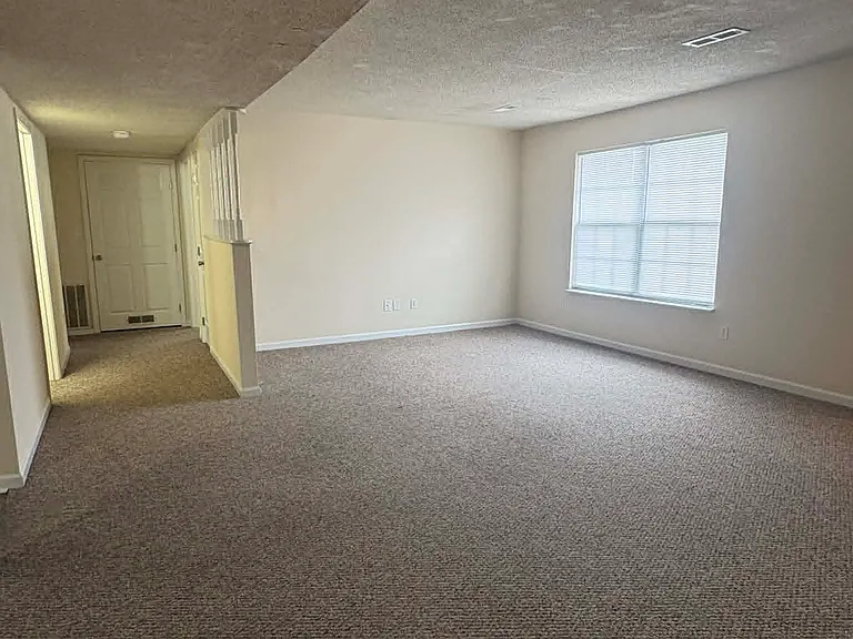 1712 McGregor Ct #D — Photo 2
