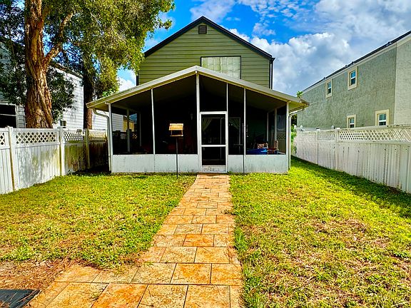 3rd image of 5885 Rambler Rose Way
