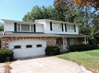 4186 Wooster Rd, Rocky River, OH 44116