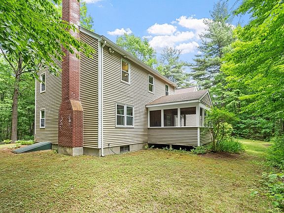 4th image of 36 Country Ln