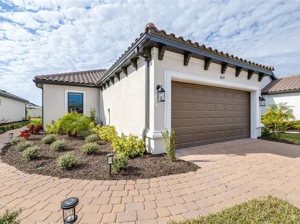 4639 Garofalo Rd, Wesley Chapel, FL 33545