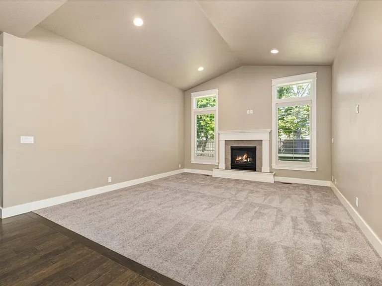 1250 W Laughton Dr — Photo 6