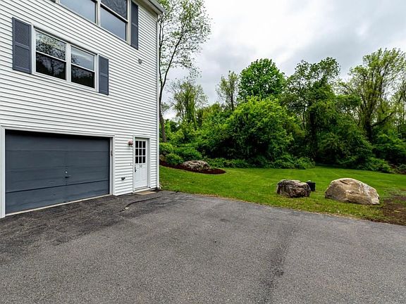 2nd image of 1325 Candia Rd Unit 10