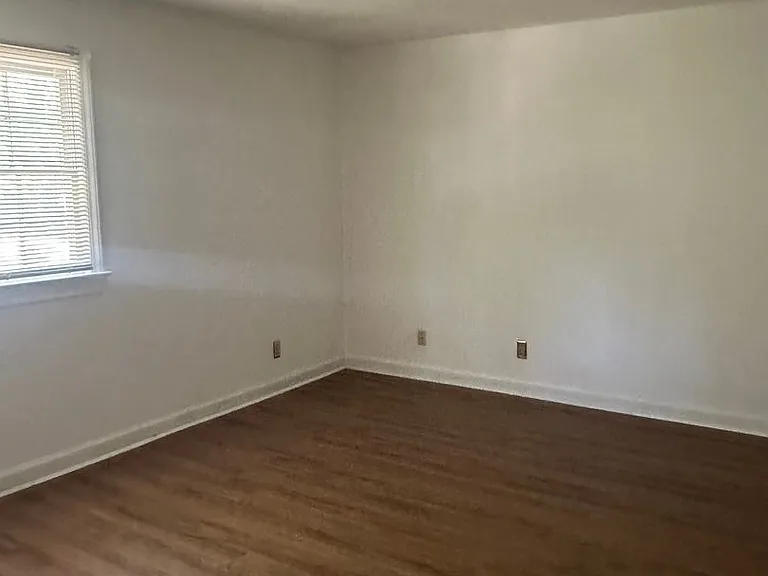 2831 E Tully Sq #B — Photo 8