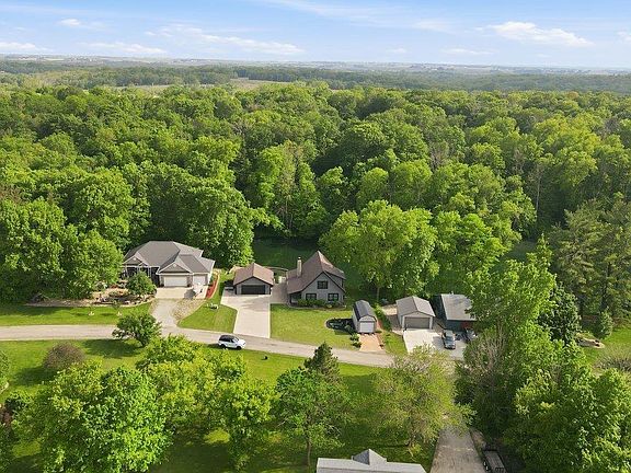 2nd image of 106 Orchard Dr