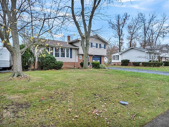 2nd image of 155 Beachwood Ave