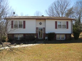 2923 Wingfield Orchard Rd, Martinsville, VA 24112