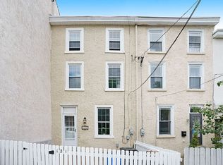 121 Seville St, Philadelphia, PA 19127