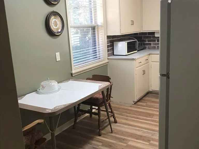 3815 Dewey Ave — Photo 15