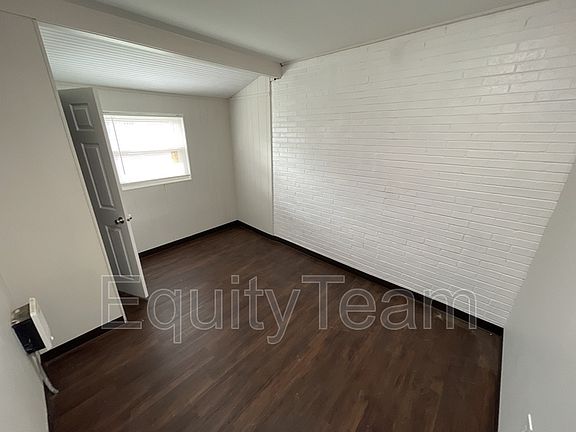 4th image of 2085 Cosmos Dr Unit 7
