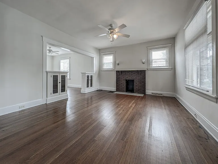 3 Levassor Pl — Photo 8