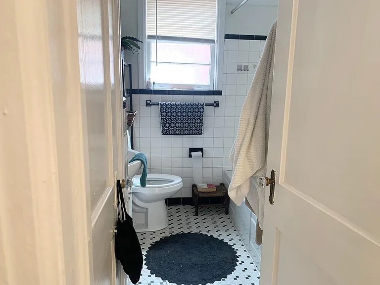 2344 Oak St #3 — Photo 13