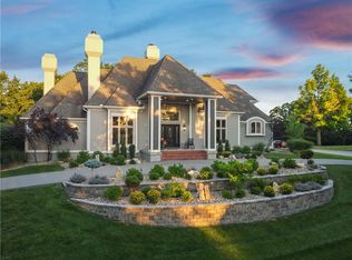 1025 NE Moss Point Rd, Lees Summit, MO 64064