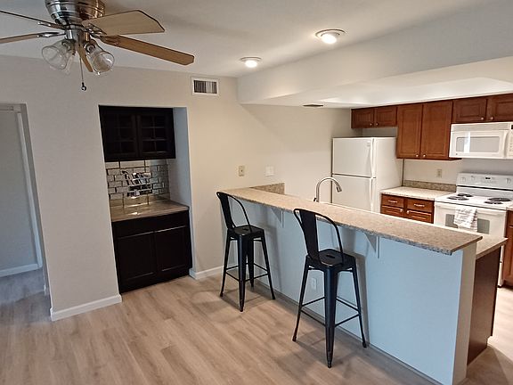 3rd image of 1920 W Lindner Ave Unit 232