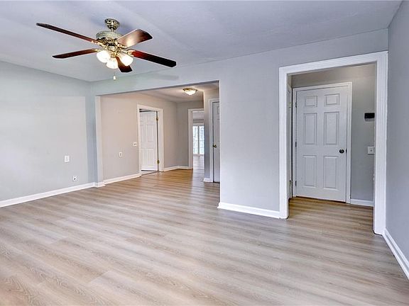 3rd image of 203 Old Seaford Rd