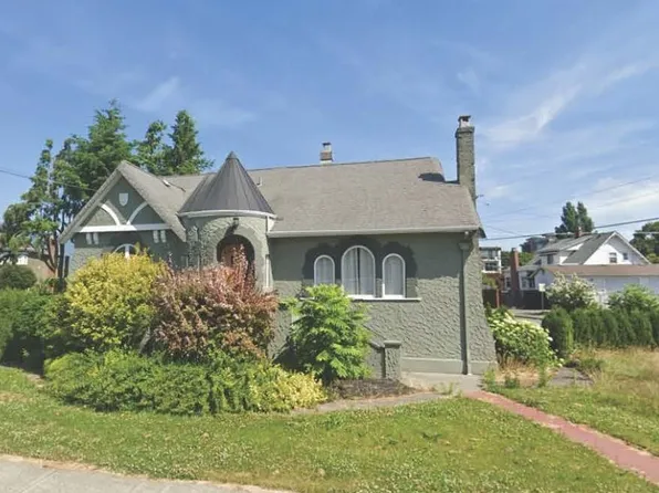 46085 1st Ave, Chilliwack, BC V2P 1W2