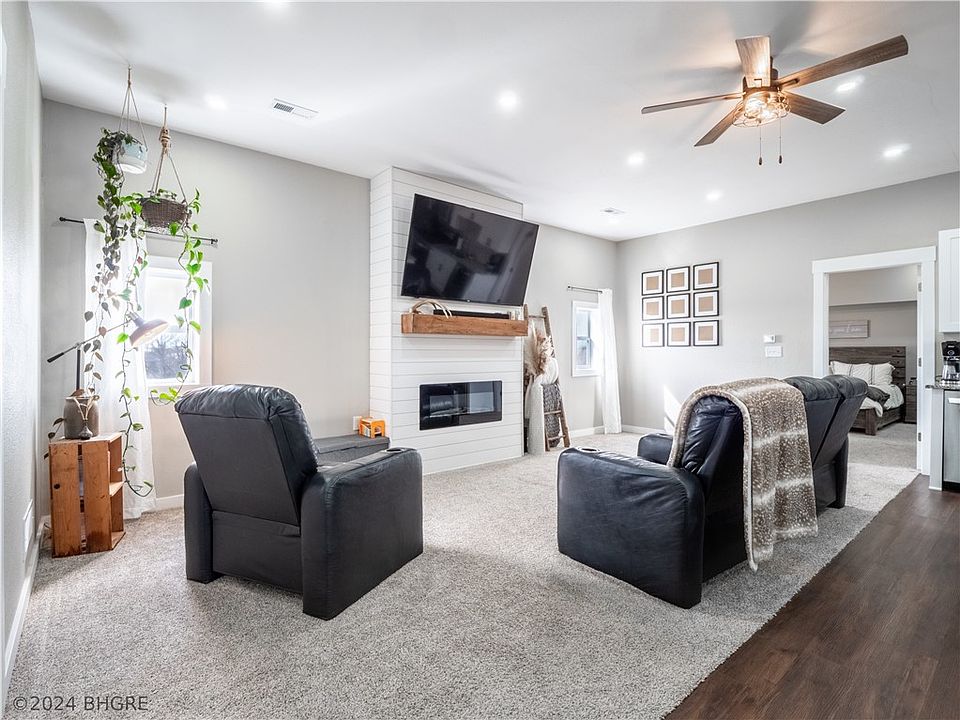 7685 50th Ave, Prole, IA 50229 Zillow