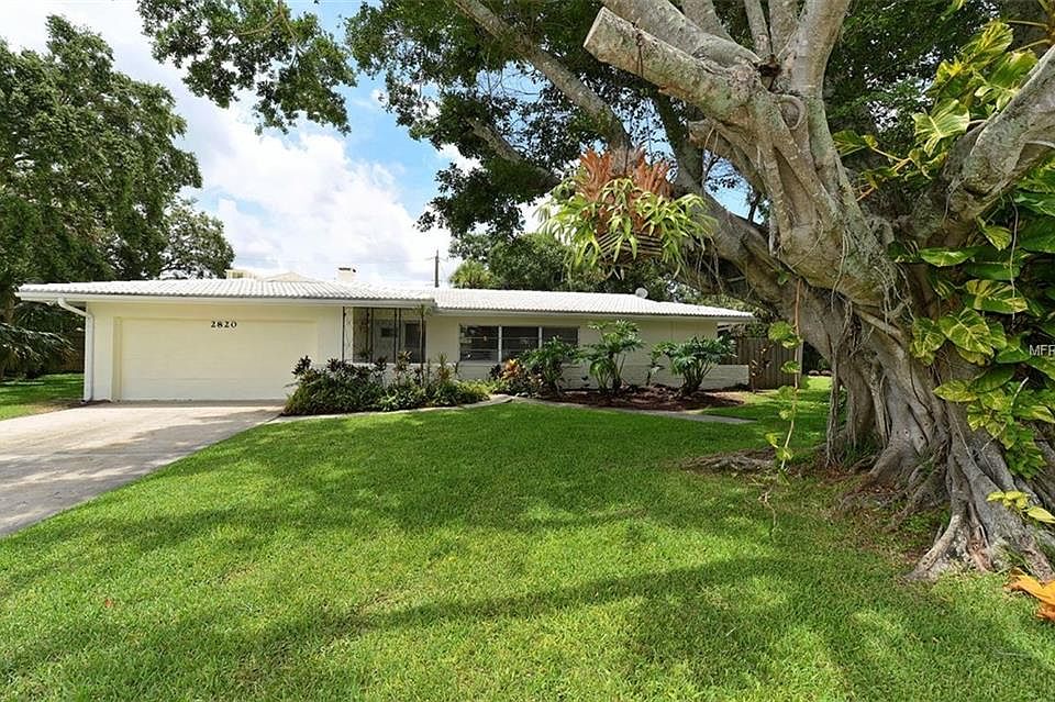 1st image of 2820 Suncrest Dr
