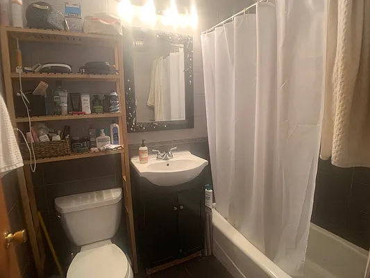 Rented by Triplemint | media 23