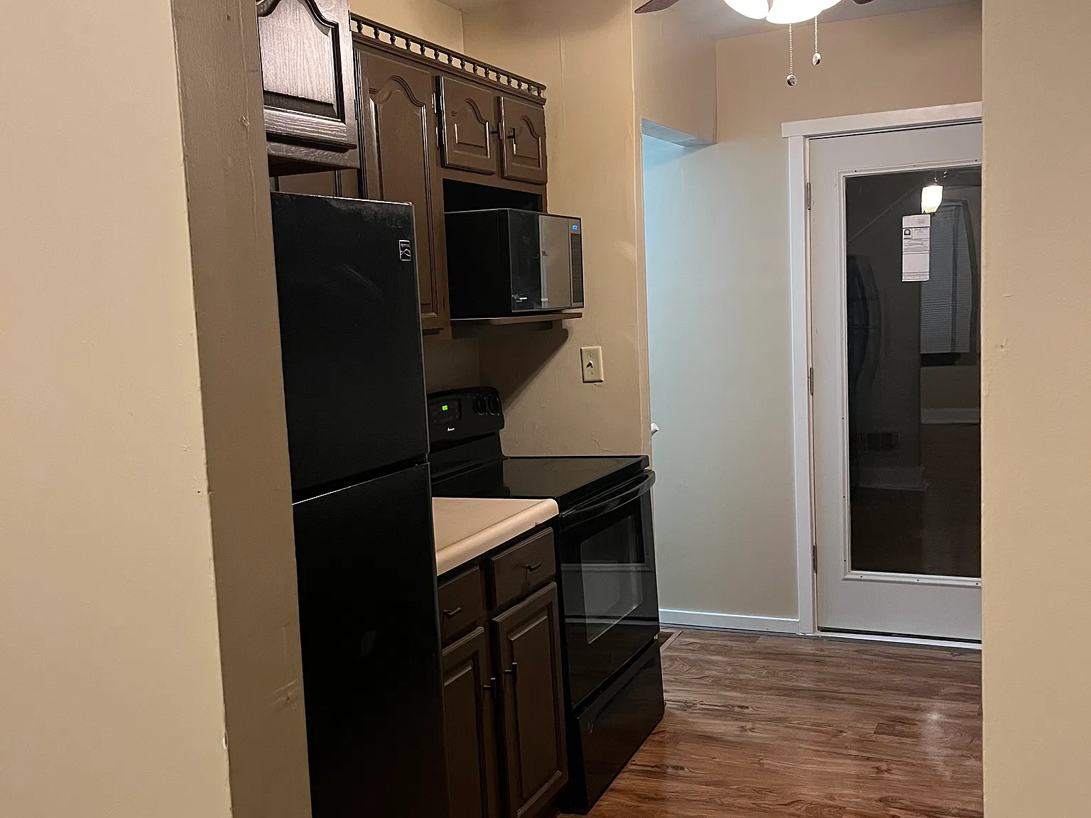 3 bed, 1610 sqft, $1,500 — Photo 3