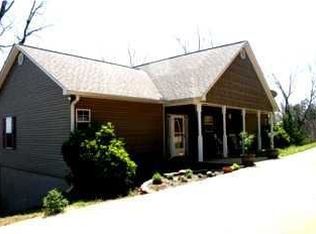 444 Ostrich Dr, Cleveland, GA 30528