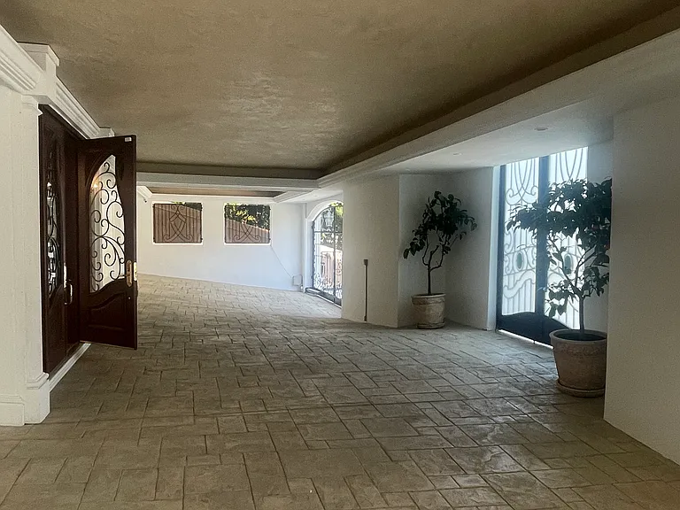 1455 N Robmar Dr — Photo 13