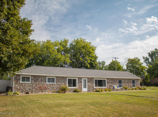 5786 Lake Dr, Haslett, MI 48840