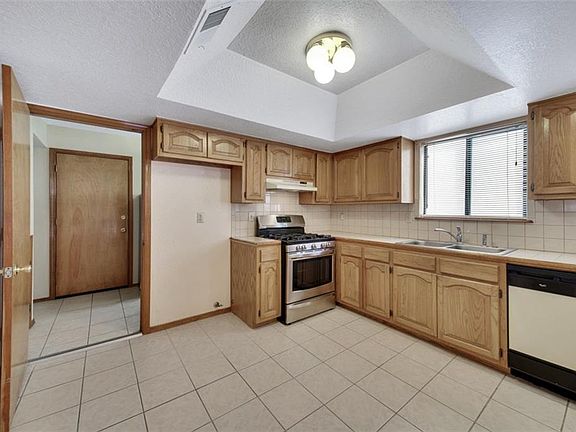 5th image of 12074 Village Gate Dr