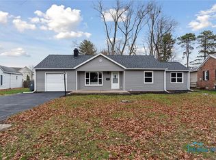 529 Loomis Dr, Perrysburg, OH 43551