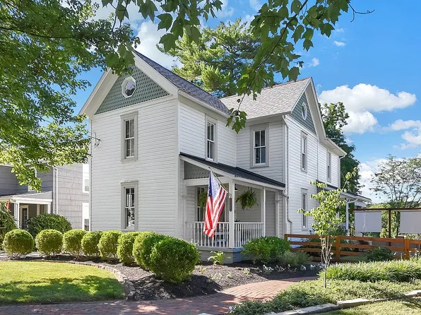 339 E Maple St, Granville, OH 43023