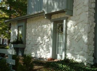 2402 Lakeside Dr, Centralia, IL 62801