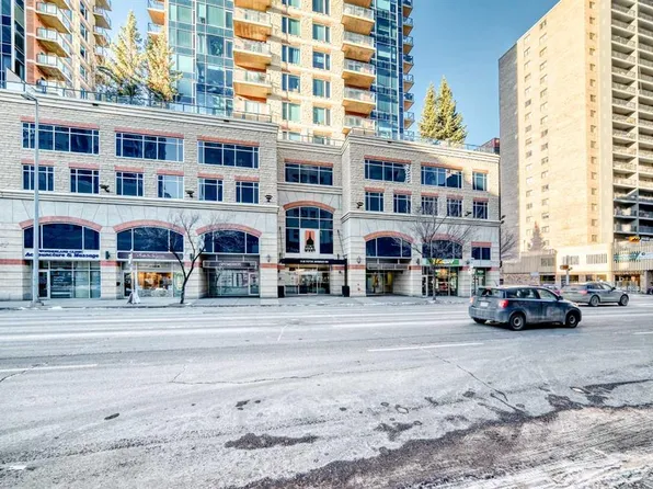 910 S 5th Ave SW #2208, Calgary, AB T2P 0C3