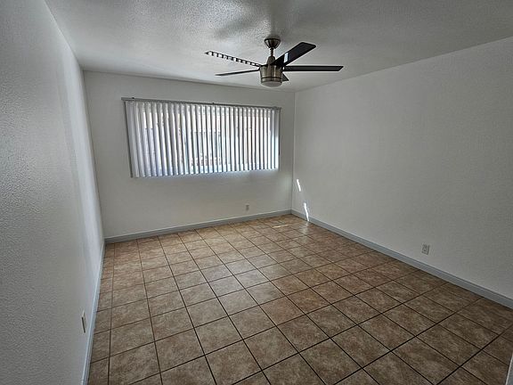 5th image of 3200 W 99th St APT 5