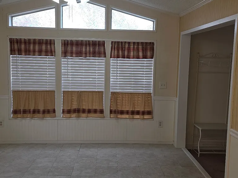 163 Monarch Ln — Photo 8