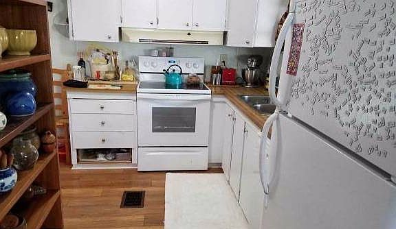 5th image of 3258 Bay Aristocrat Dr