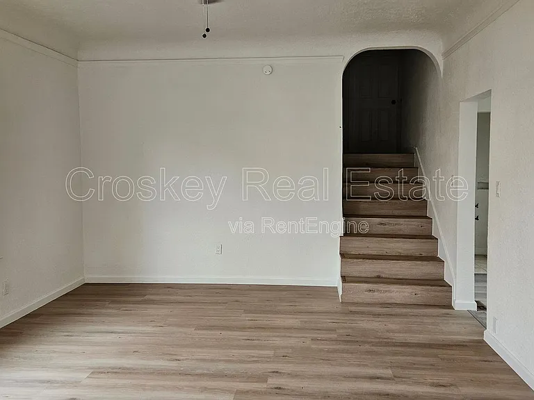 1346 Redwood St — Photo 5