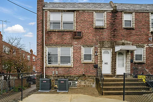 1452 Hellerman St #2 Photo 1