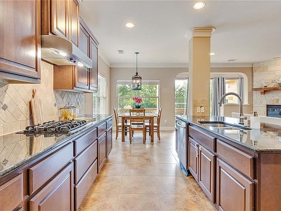 5th image of 11921 Cherisse Dr
