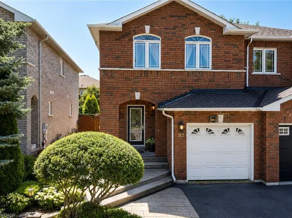 92 Blackthorn Dr, Vaughan, ON L6A 3N5