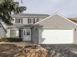 2322 Cambridge Ln, Woodridge, IL 60517