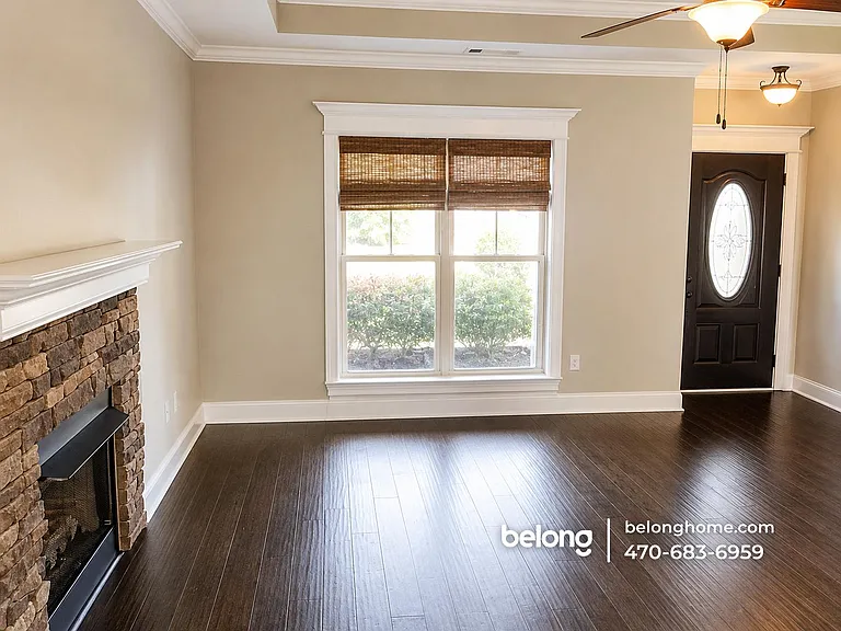 312 Loneoak Trl — Photo 3