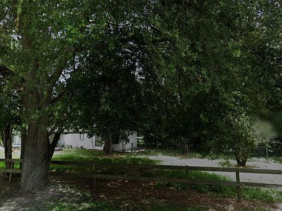 4th image of 1001 Santa Barbara Dr