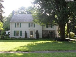 4138 Oak Knoll Dr, Youngstown, OH 44512