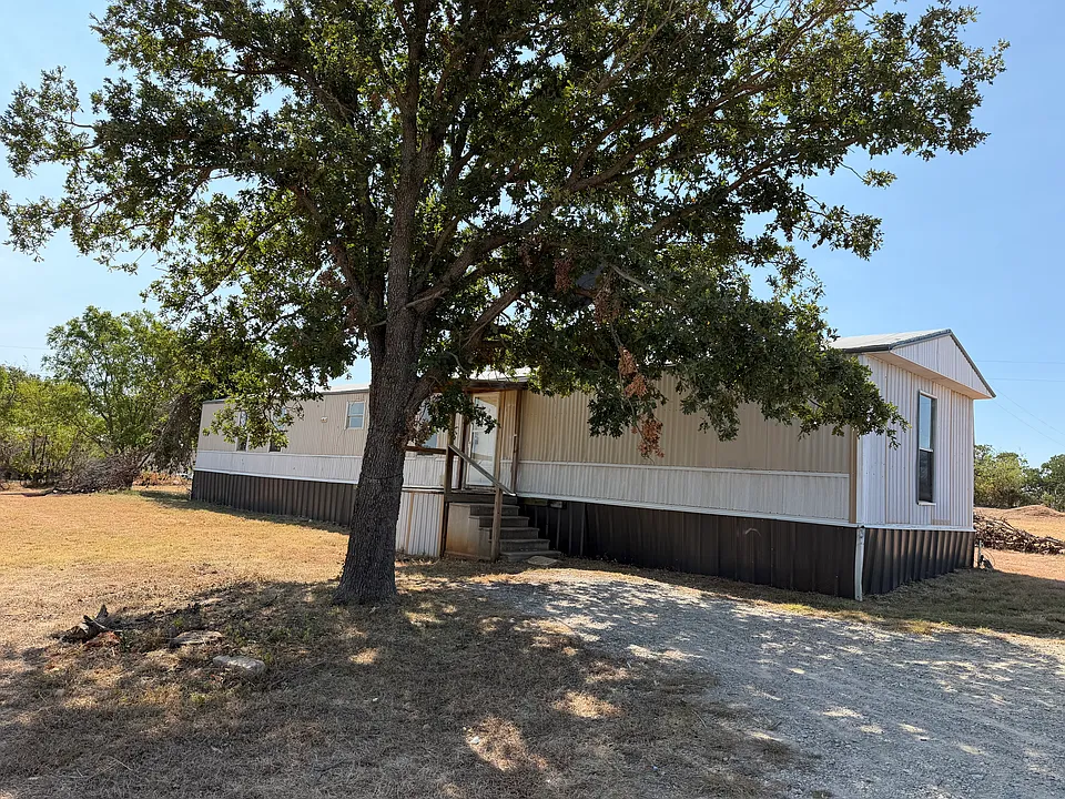 128 Rommel Ct