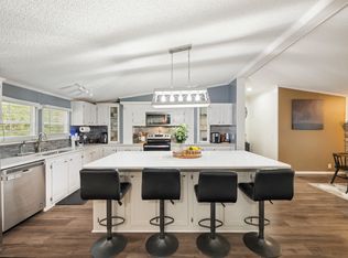 2422 Crescent Wood Rd, Navarre, FL 32566