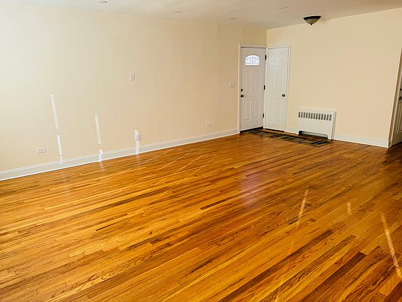 4th image of 215 Lakeview Pl Floor 2
