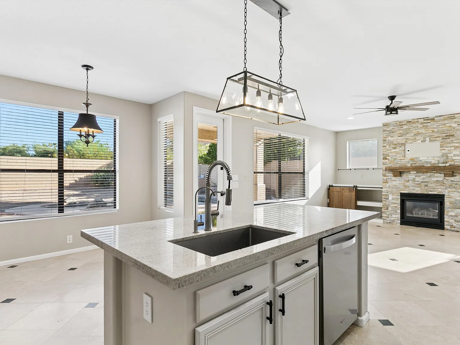 4 bed, 2984 sqft, $3,999 — Photo 1